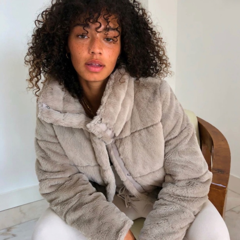 Abercrombie & Fitch Mini Puffer